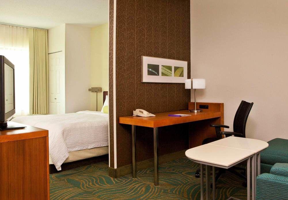 Hotel Springhill Boston 3*