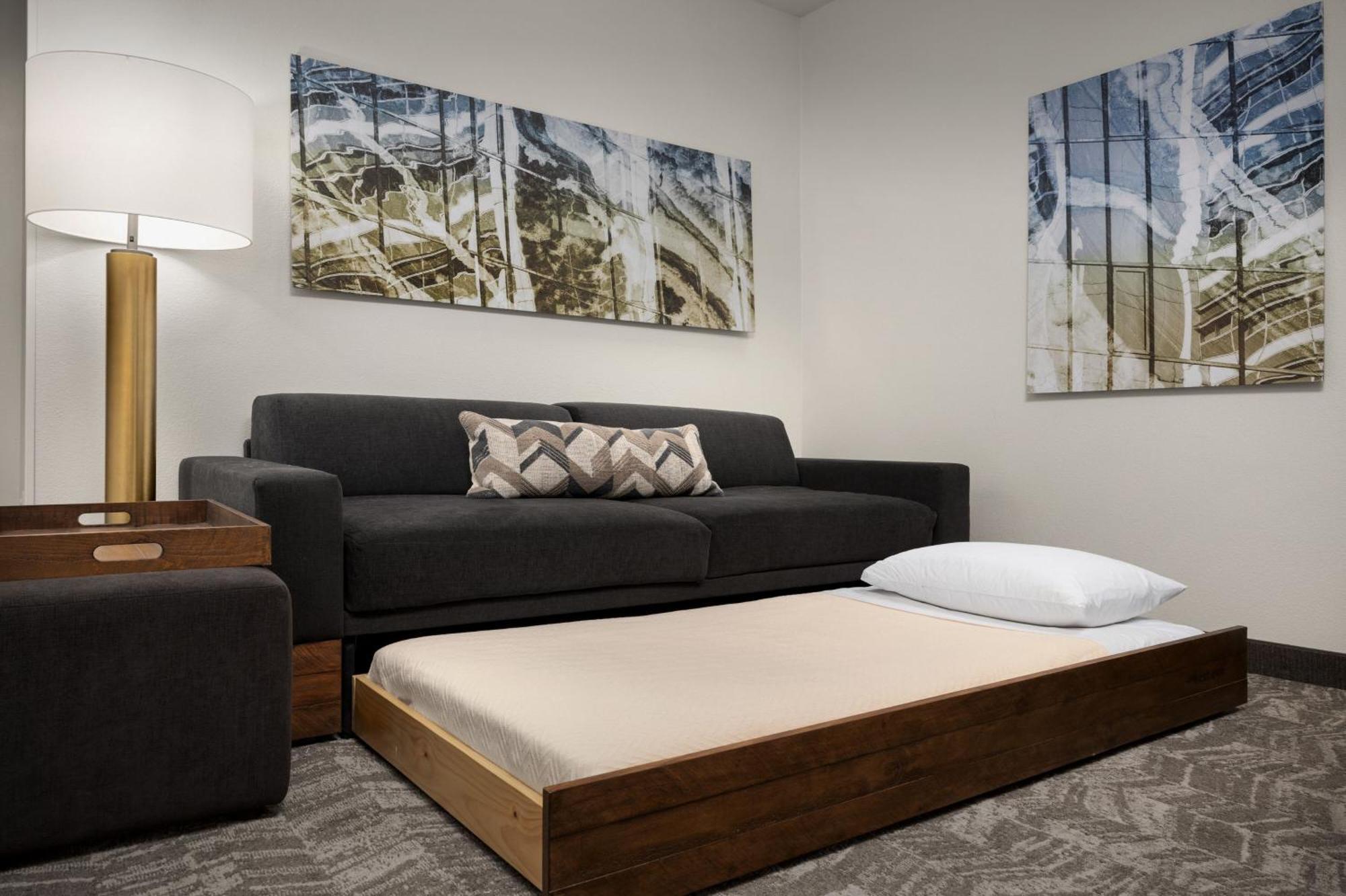 Hotel Springhill Boston 3*